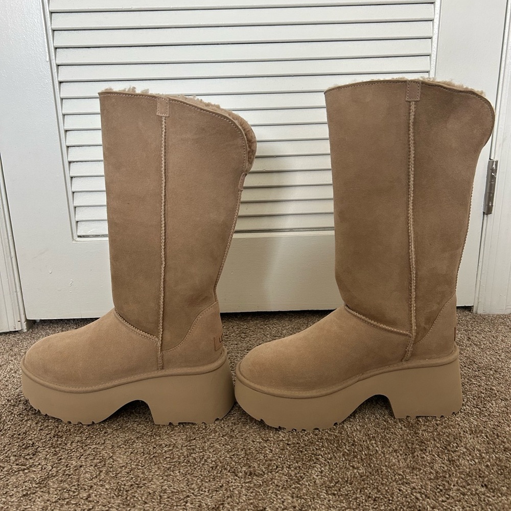 UGG Women's Classic New Heights Genuine Shearling Cuffable Boots - Picture 5 of 9